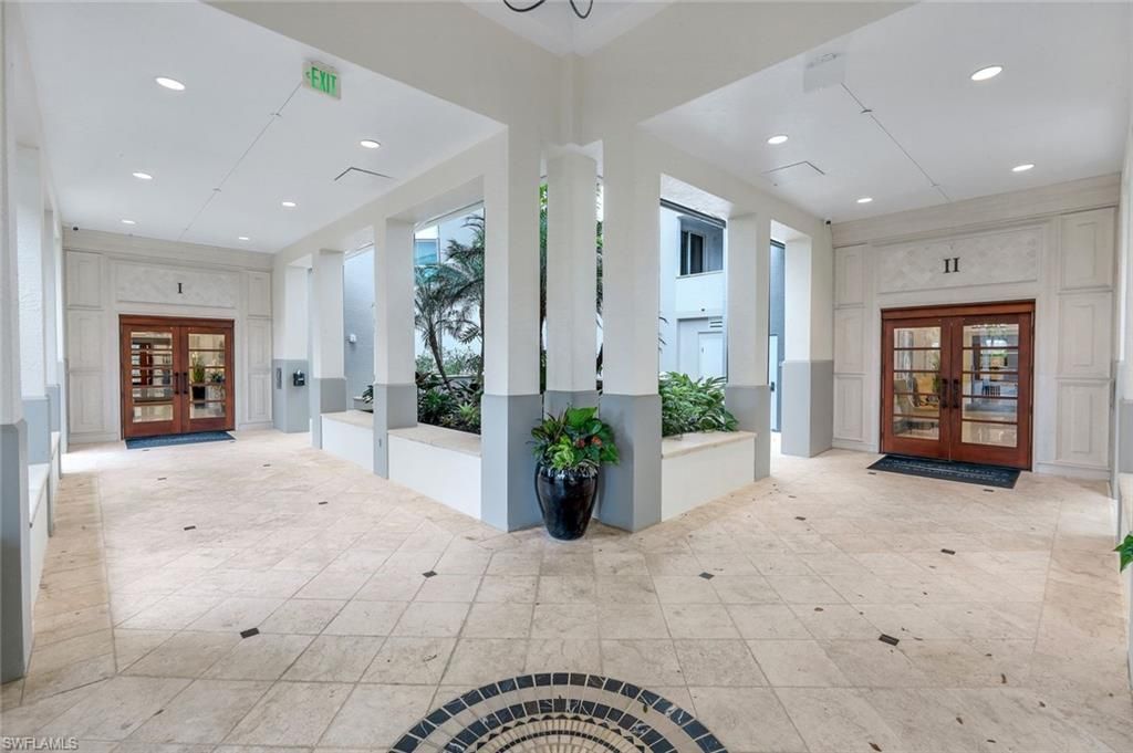 295 Grande Way, Unit T 03, Naples, FL 34110 Photo