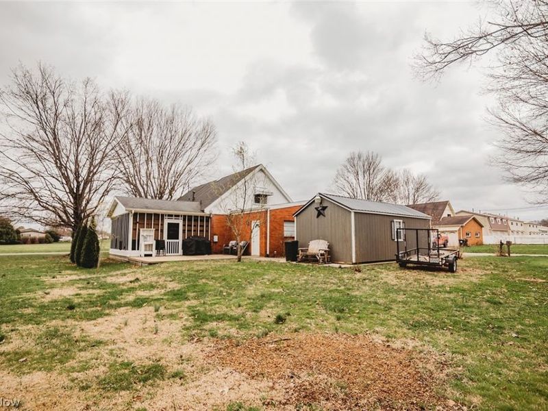 1102 4th Street, Belpre, OH 45714 Photo 3