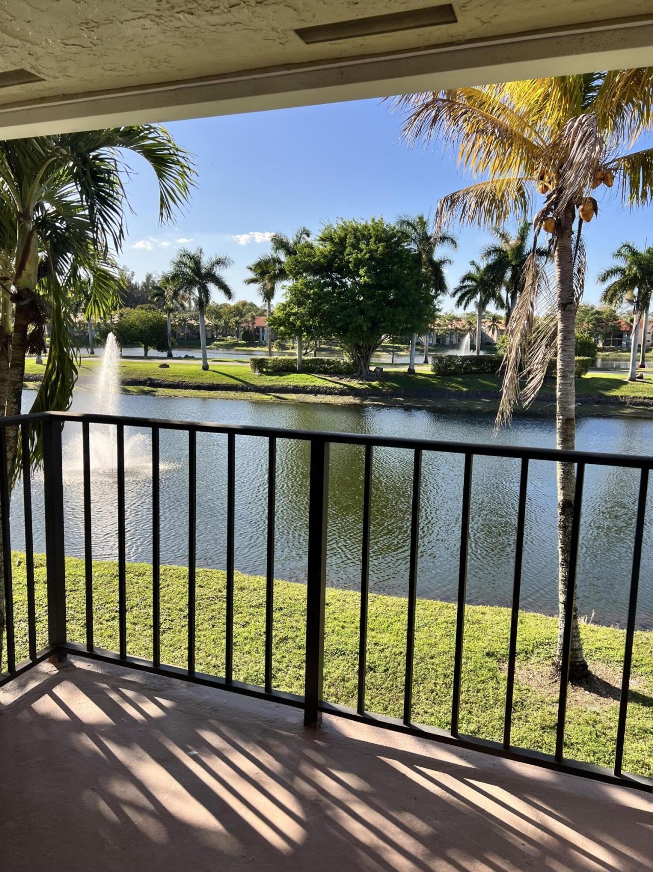 1523 Lake Crystal Drive, Unit F, West Palm Beach, FL 33411 Photo