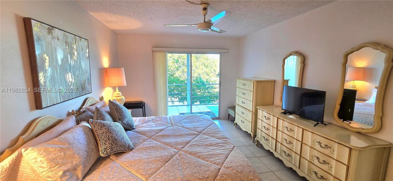 3037 W Newport H , Unit 3037, Deerfield Beach, FL 33442 Photo