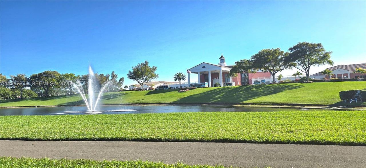 3037 W Newport H , Unit 3037, Deerfield Beach, FL 33442 Photo