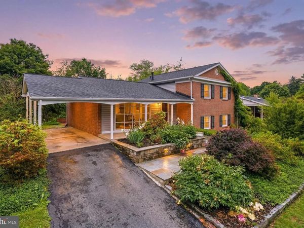 1400 STRATTON DRIVE, ROCKVILLE, MD 20854