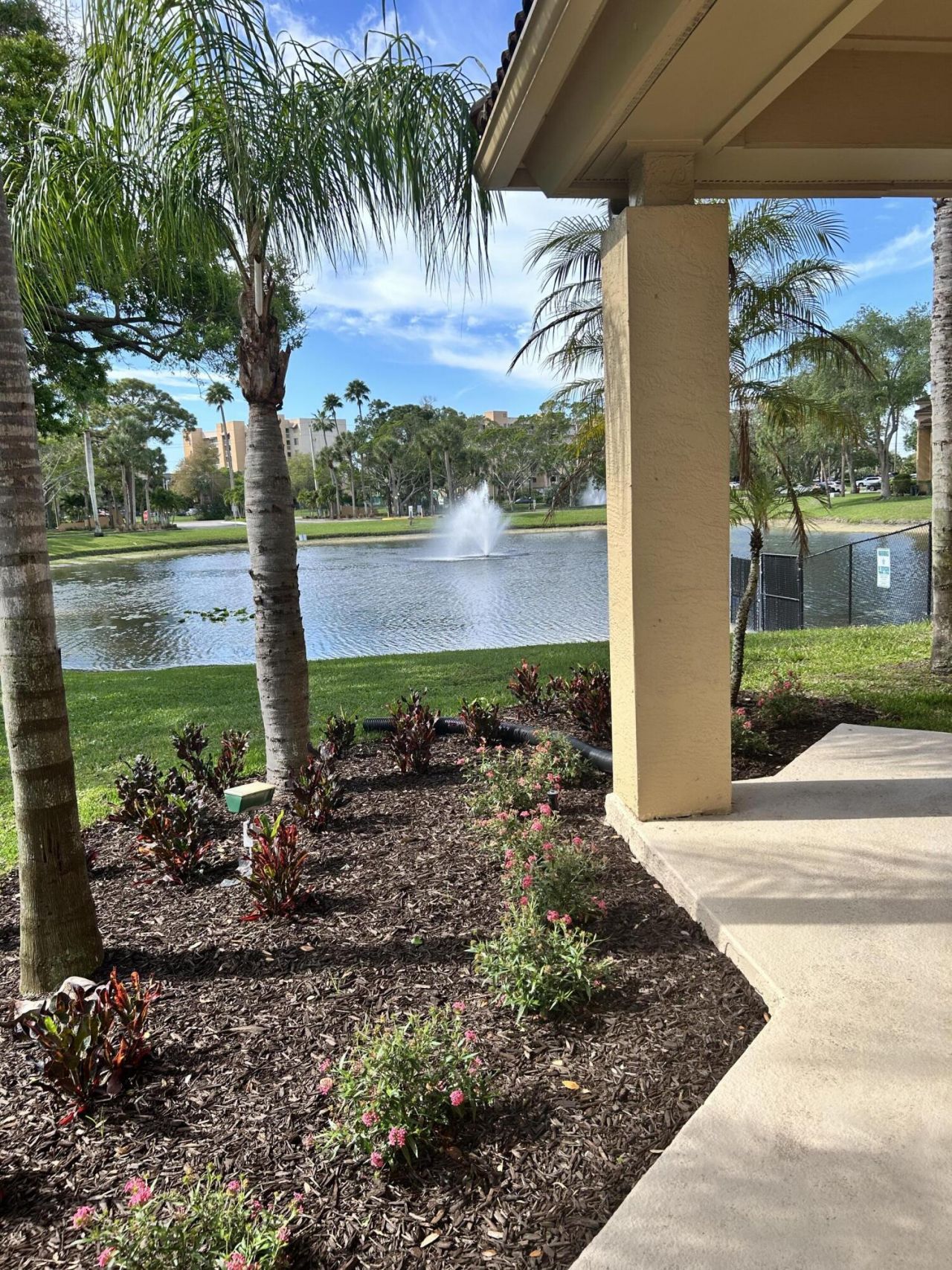 4863 Via Palm Lakes, Unit 808, West Palm Beach, FL 33417 Photo