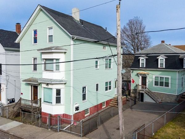 654 Third, Fall River, MA 02721