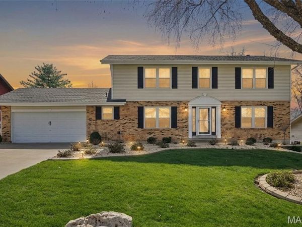 3074 Winding River Drive, St Charles, MO 63303