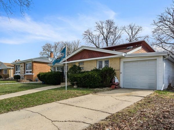 9829 S 51st Avenue , Oak Lawn, IL 60453