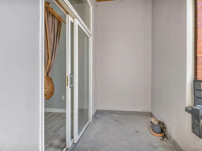 1150 Vine Street, Unit 24, Cincinnati, OH 45202 Photo 13