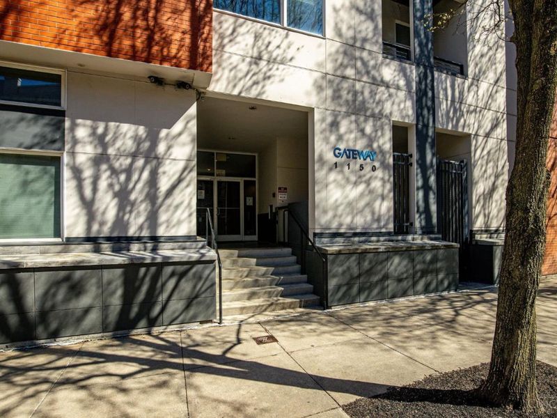1150 Vine Street, Unit 24, Cincinnati, OH 45202 Photo 2