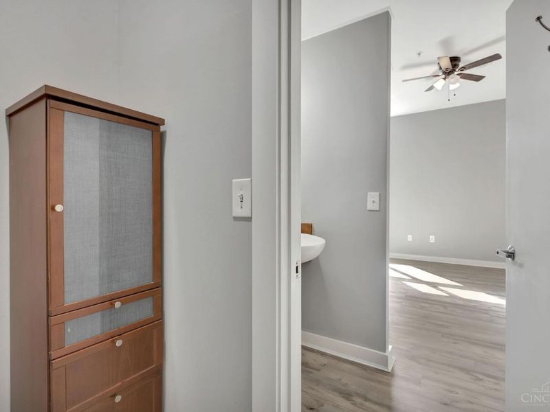 1150 Vine Street, Unit 24, Cincinnati, OH 45202 Photo 20