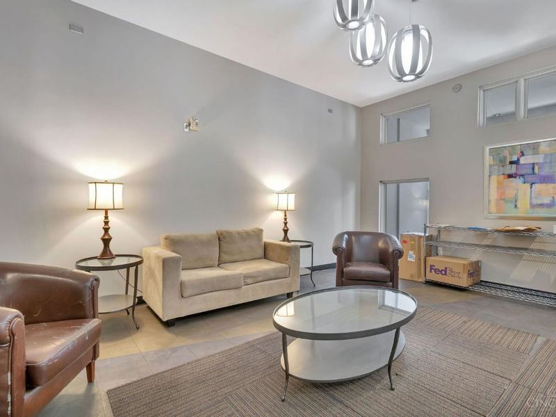 1150 Vine Street, Unit 24, Cincinnati, OH 45202 Photo 3