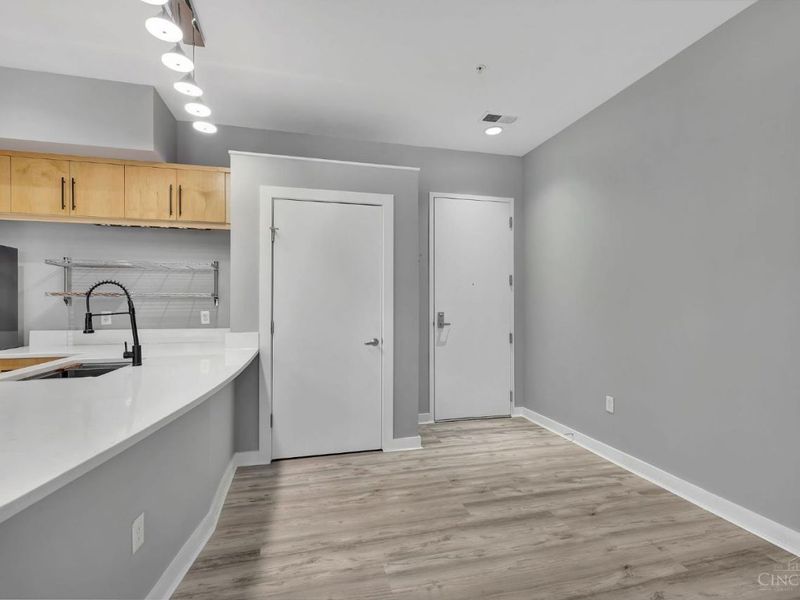 1150 Vine Street, Unit 24, Cincinnati, OH 45202 Photo 7