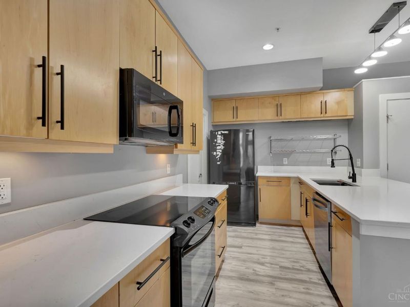 1150 Vine Street, Unit 24, Cincinnati, OH 45202 Photo 9