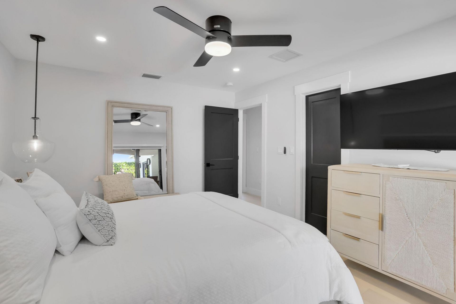 2520 SW 5th Street, Boynton Beach, FL 33435 Photo