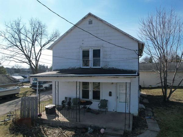 321 E Cherry Street, Lancaster, WI 53813