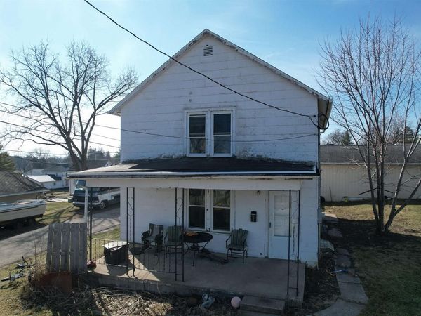 321 E Cherry Street, Lancaster, WI 53813