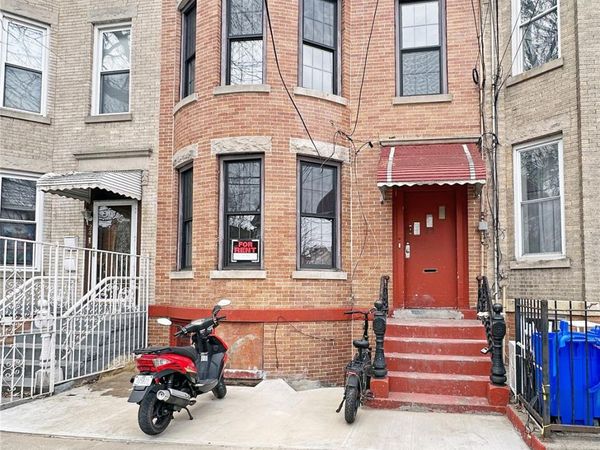 22 Chestnut Street, Brooklyn, NY 11208