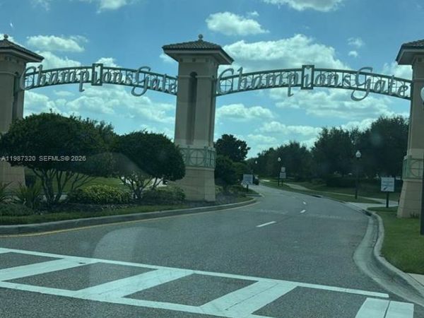 1424 Olympic Club Blvd , Davenport, FL 33896