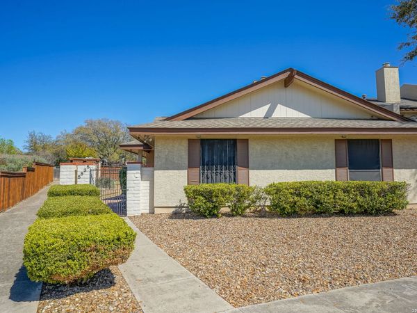 5835 Royal Club, San Antonio, TX 78239