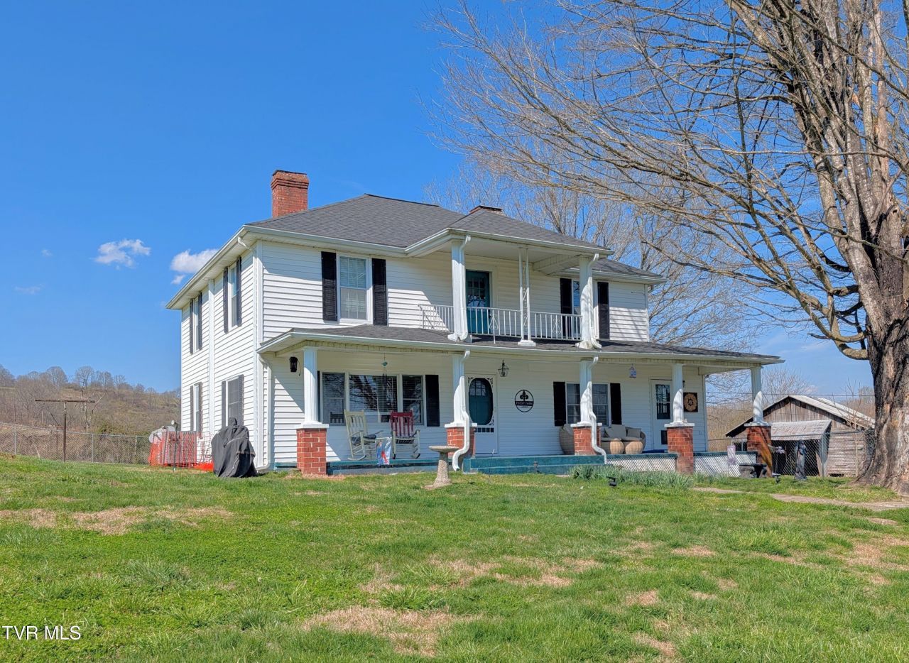 1421 Bishoptown Road, Duffield, VA 24244 Main Photo