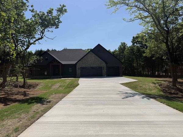 8 Ules Cove, Greenbrier, AR 72058