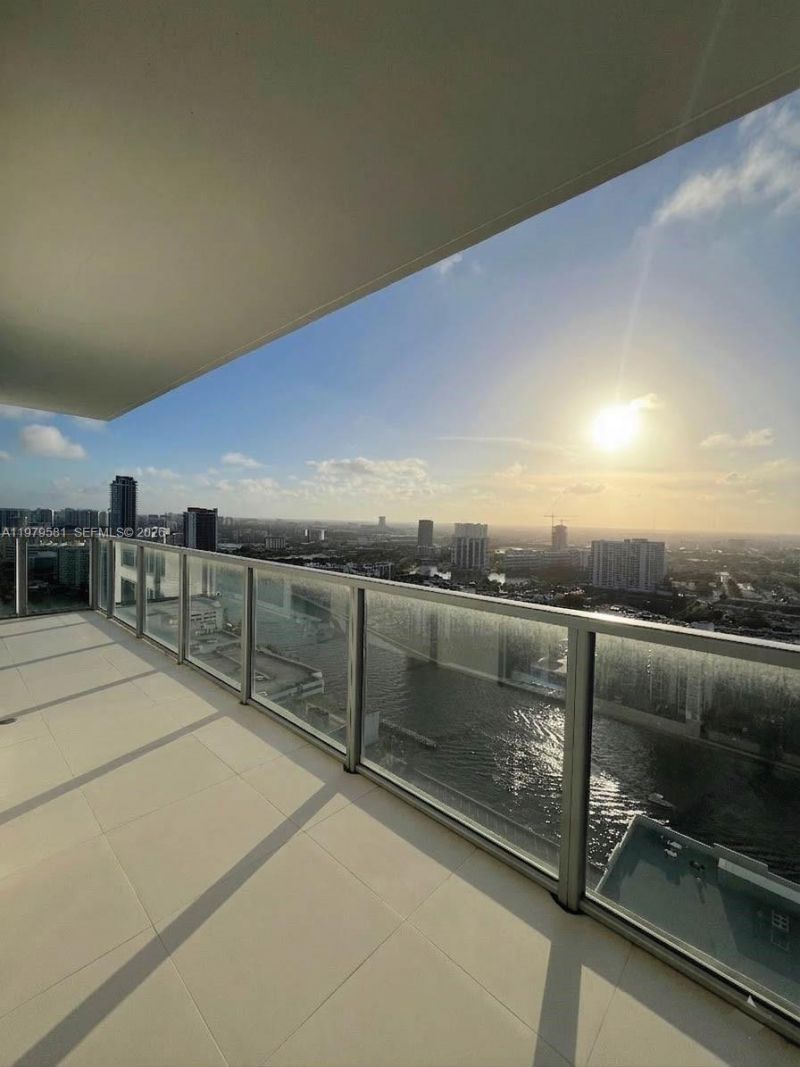 3101 S Ocean Dr , Unit 3102, Hollywood, FL 33019 Photo