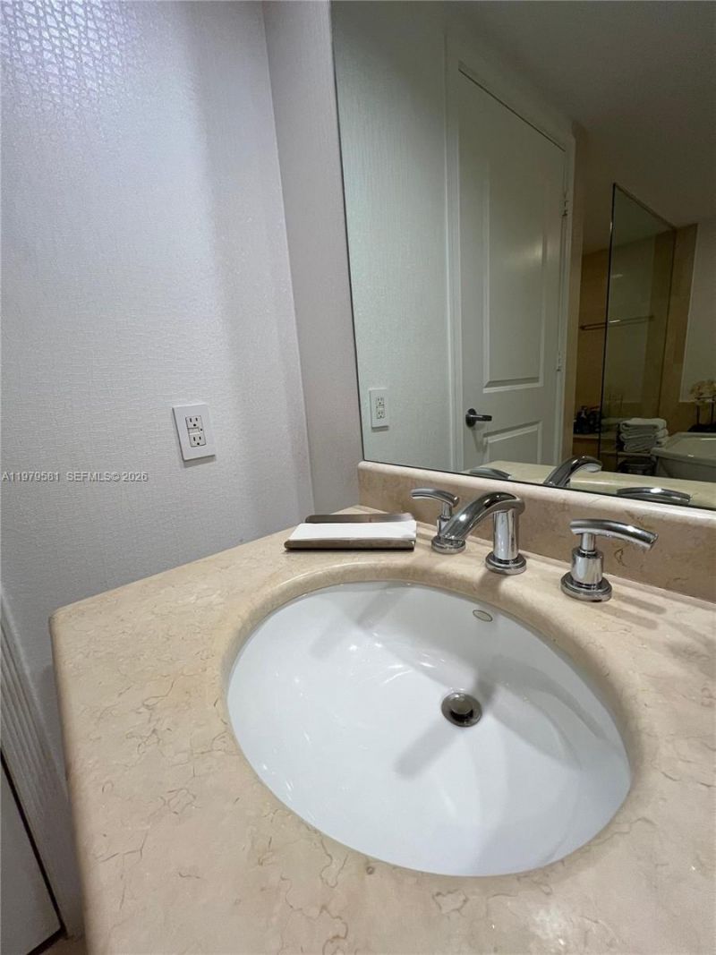 3101 S Ocean Dr , Unit 3102, Hollywood, FL 33019 Photo