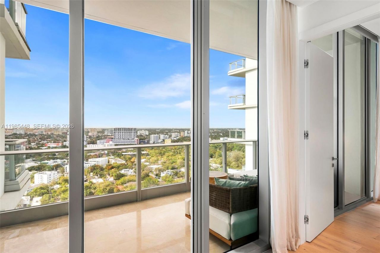 2627 S Bayshore Dr , Unit 2904, Miami, FL 33133 Photo