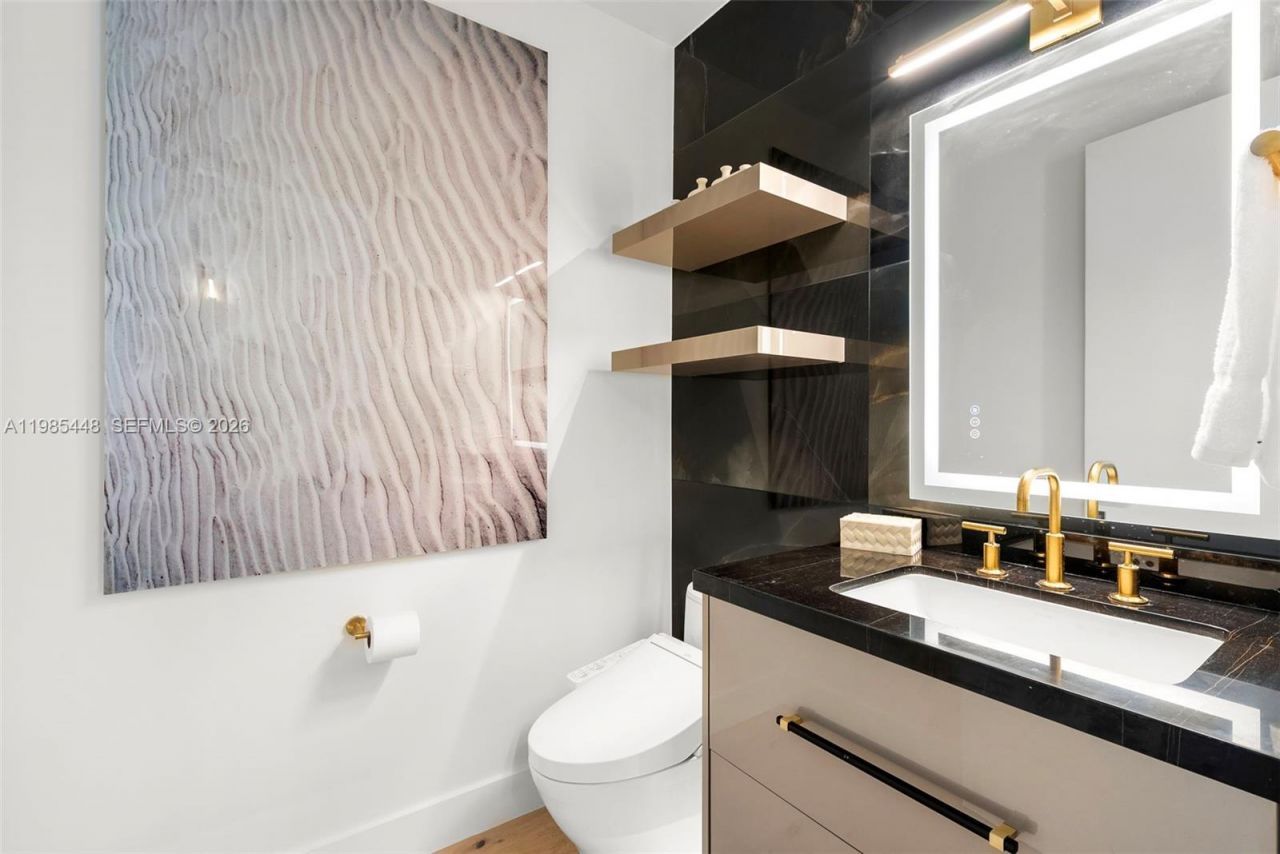 2627 S Bayshore Dr , Unit 2904, Miami, FL 33133 Photo