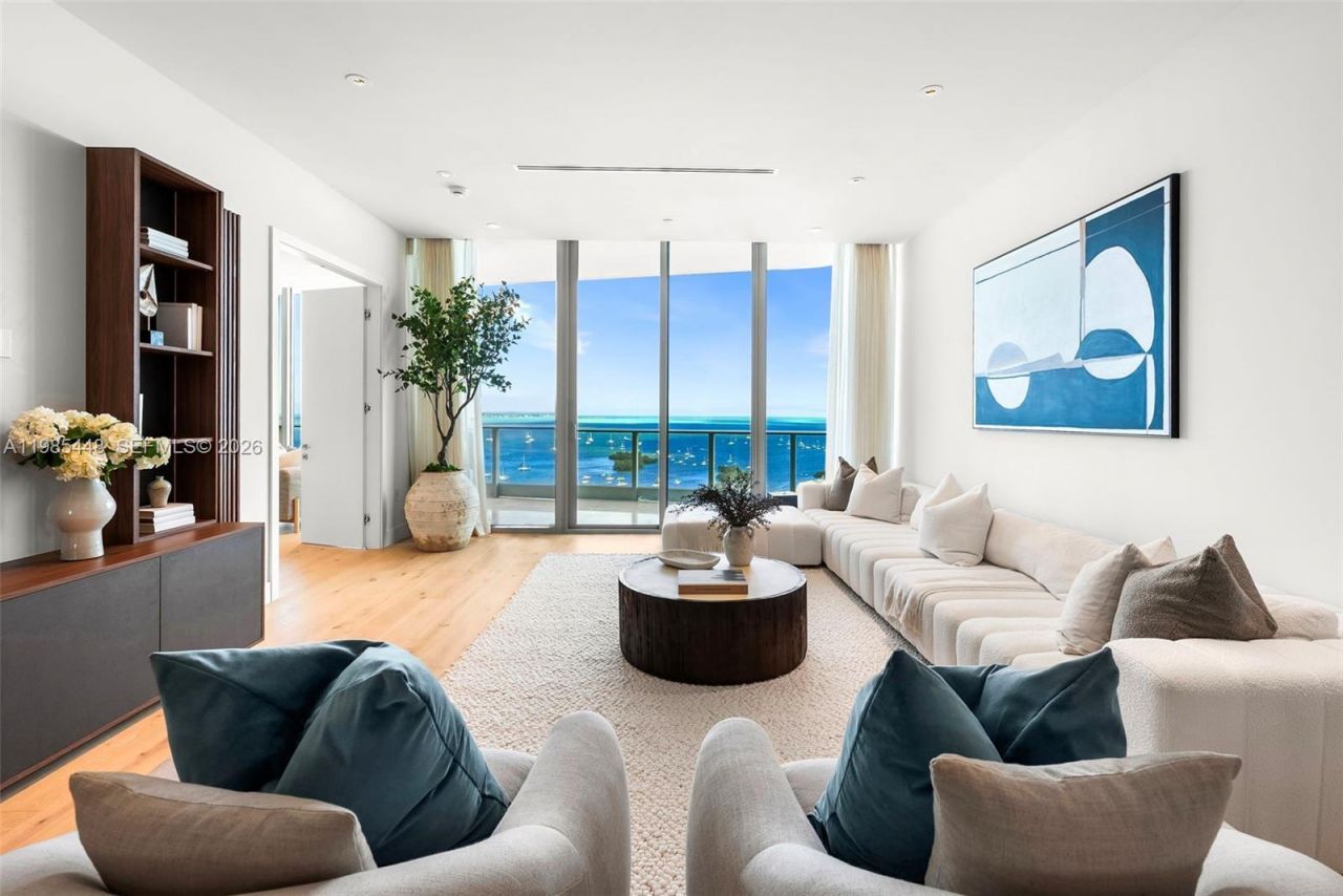 2627 S Bayshore Dr , Unit 2904, Miami, FL 33133 Photo