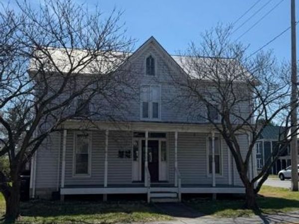 310 E QUEEN STREET, STRASBURG, VA 22657