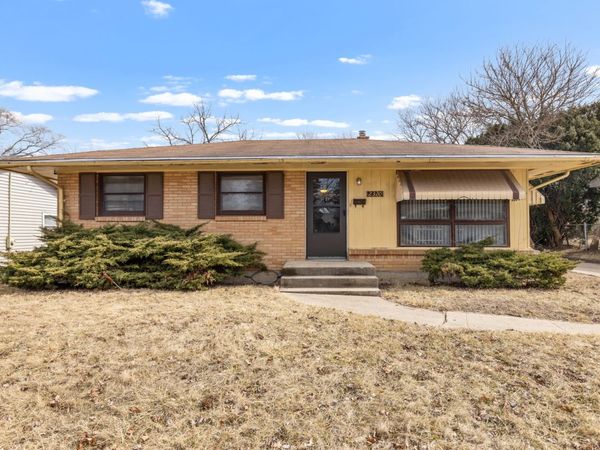 2320 Cornell Drive, Rockford, IL 61108