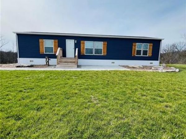 845 Highway EE, Winfield, MO 63389