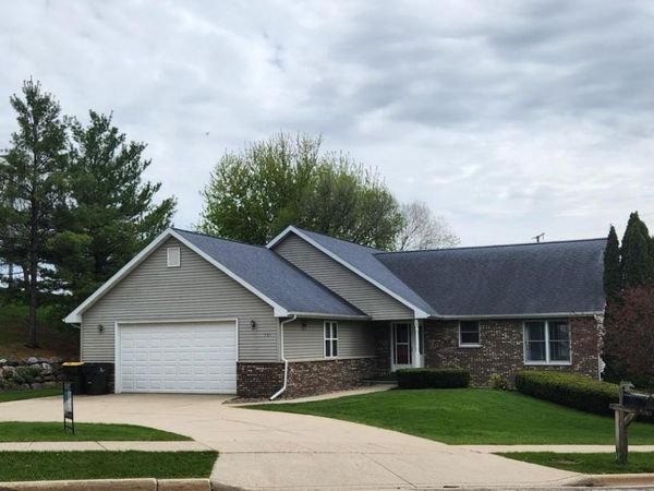 301 Douglas Court, Barneveld, WI 53507