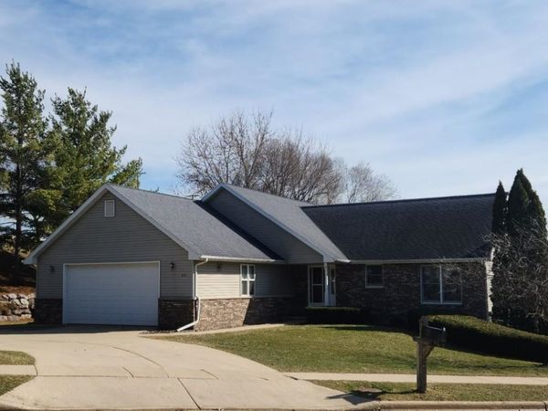 301 Douglas Court, Barneveld, WI 53507