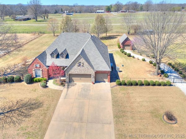 16184 S 279th East Avenue , Coweta, OK 74429