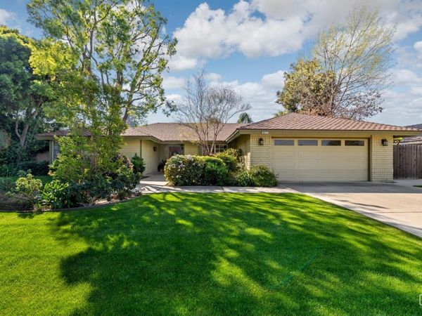 9413 Laurel Oak Way, Bakersfield, CA 93311