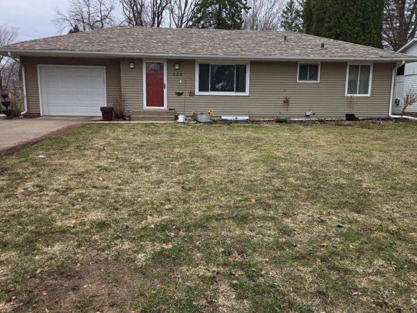 120 Oakwood Road, Apple Valley, MN 55124