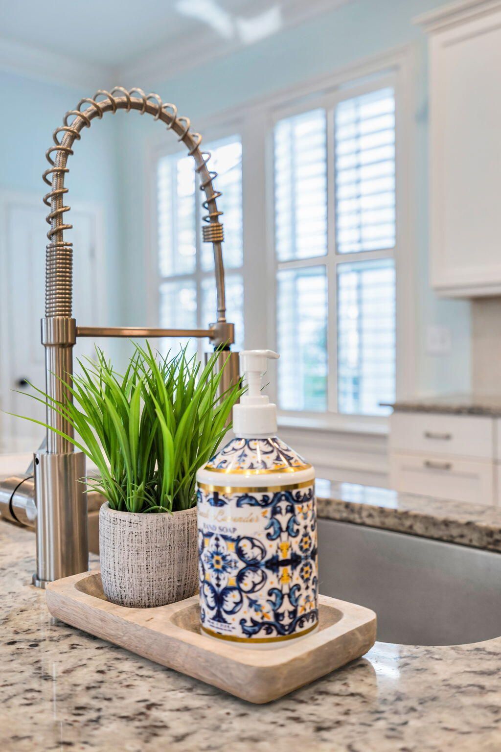 1876 Village Crossing Drive Photo 17