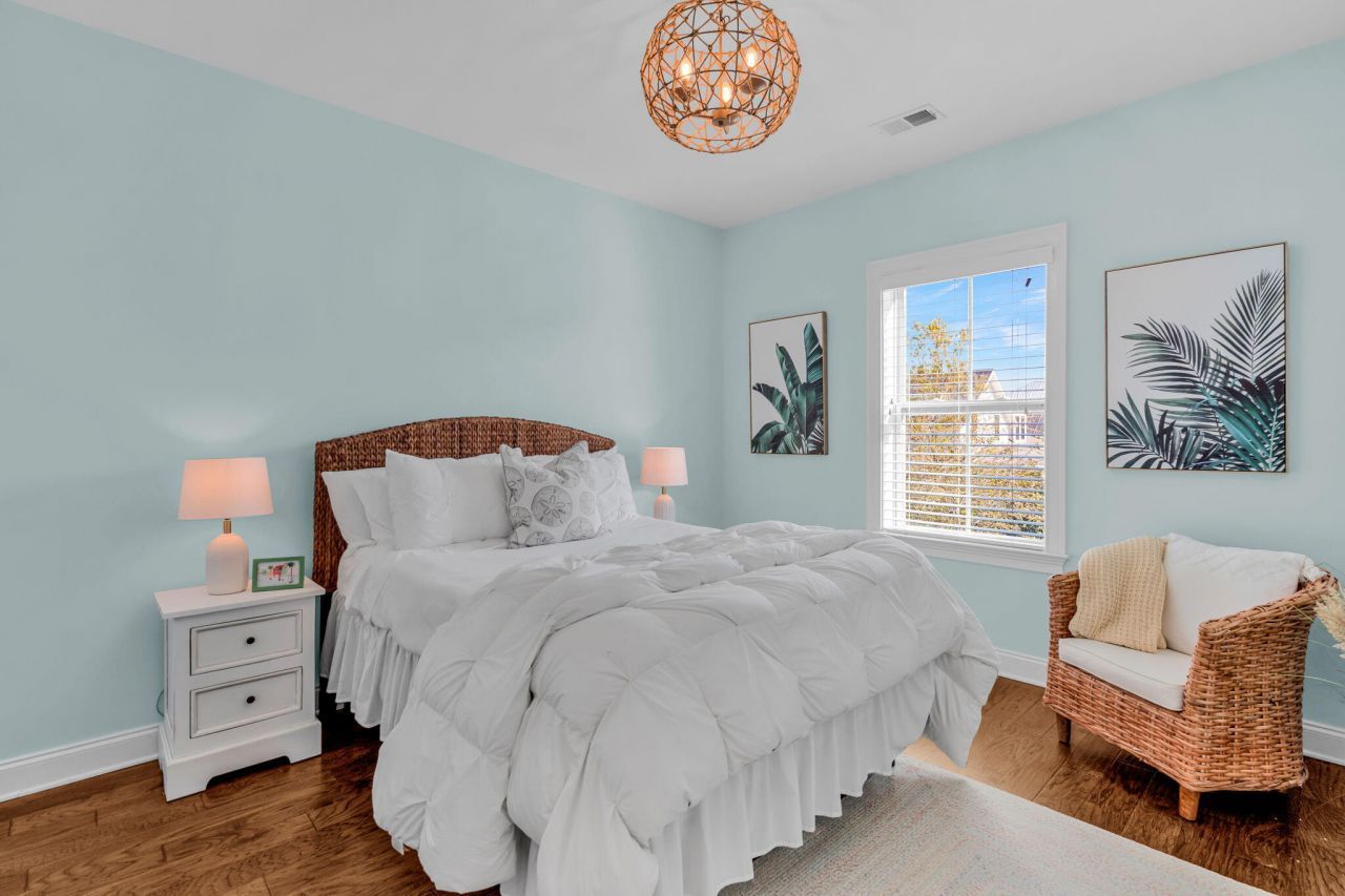 1876 Village Crossing Drive Photo 34