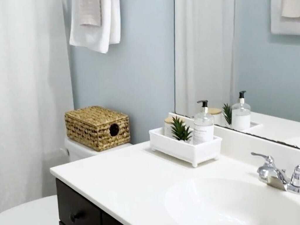 1876 Village Crossing Drive Photo 36