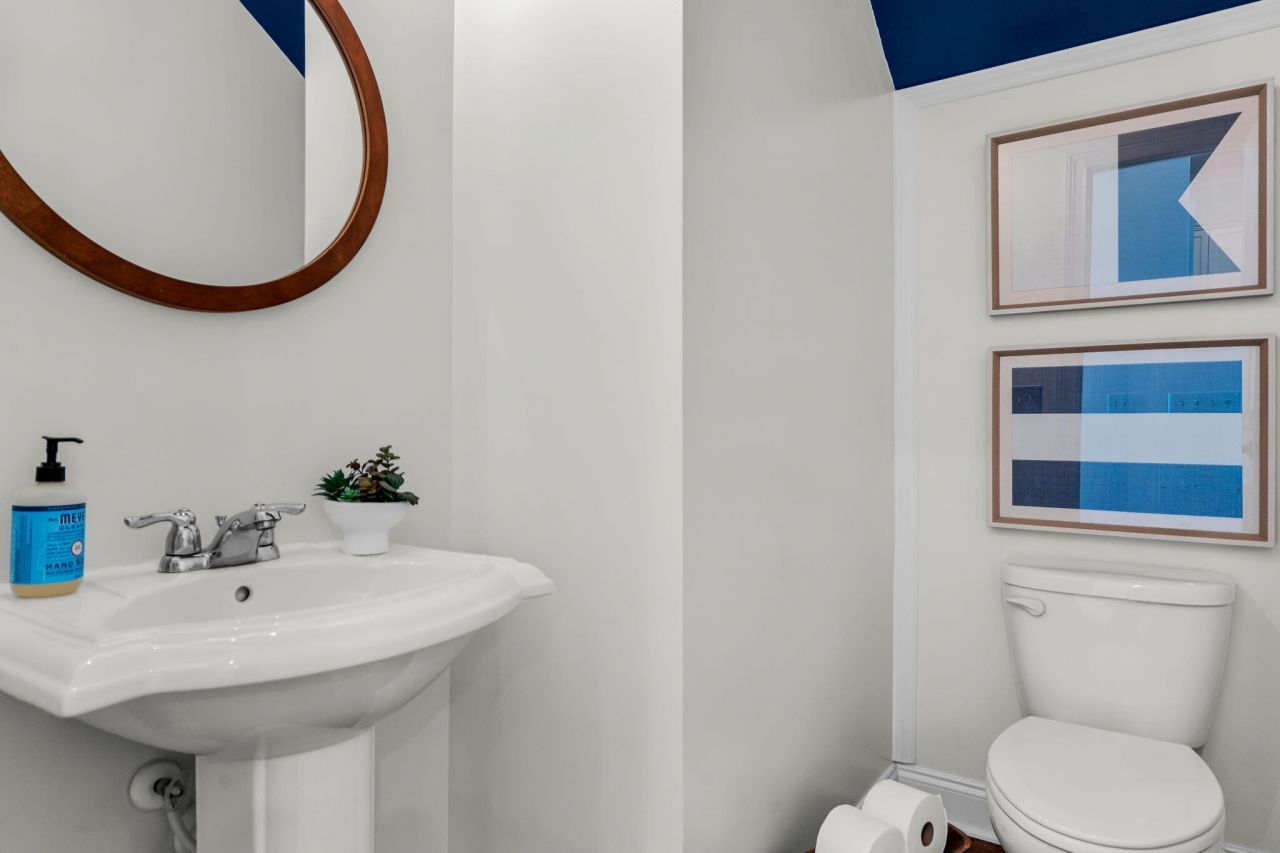 1876 Village Crossing Drive Photo 38