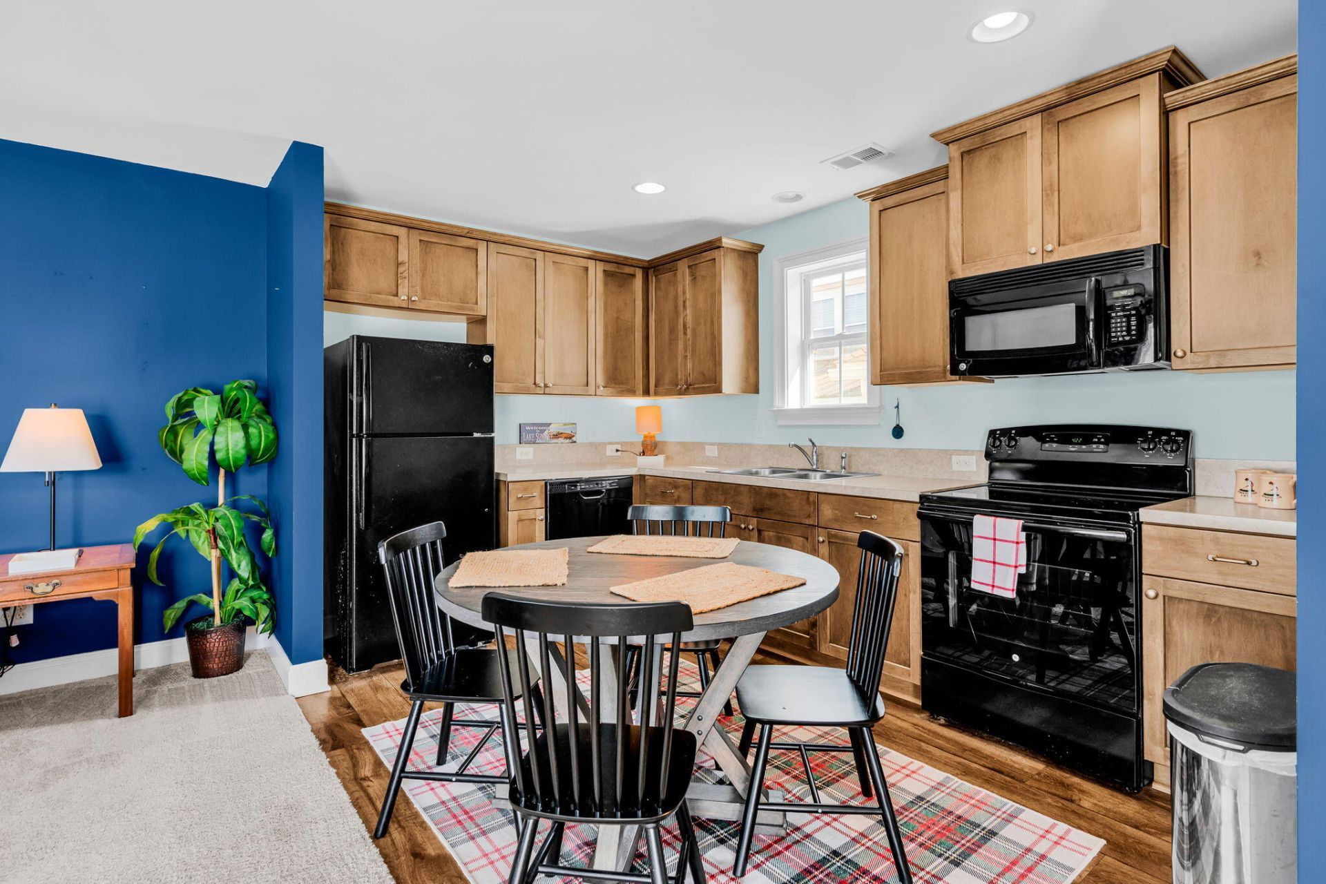 1876 Village Crossing Drive Photo 46