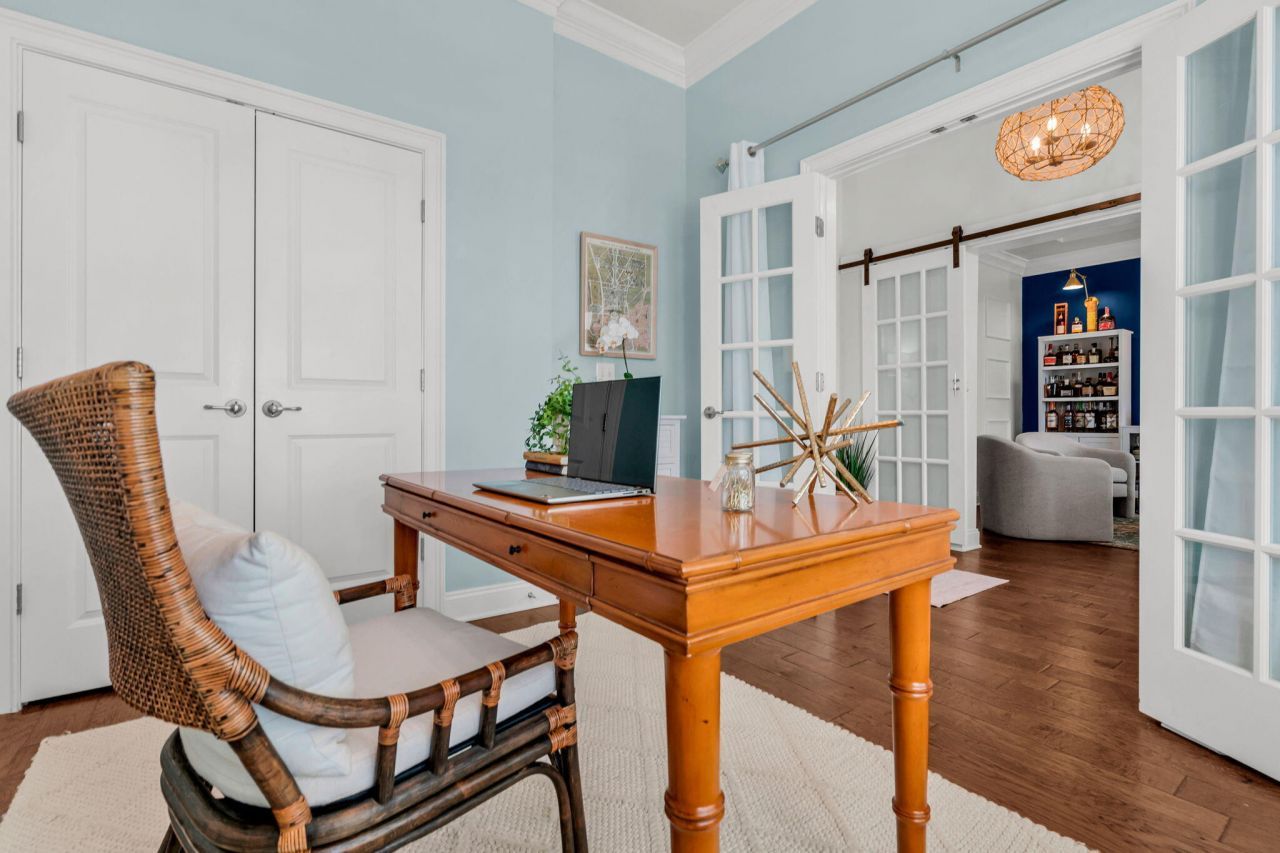 1876 Village Crossing Drive Photo 9