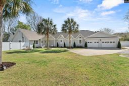 120 Blackburn Road W photo 4