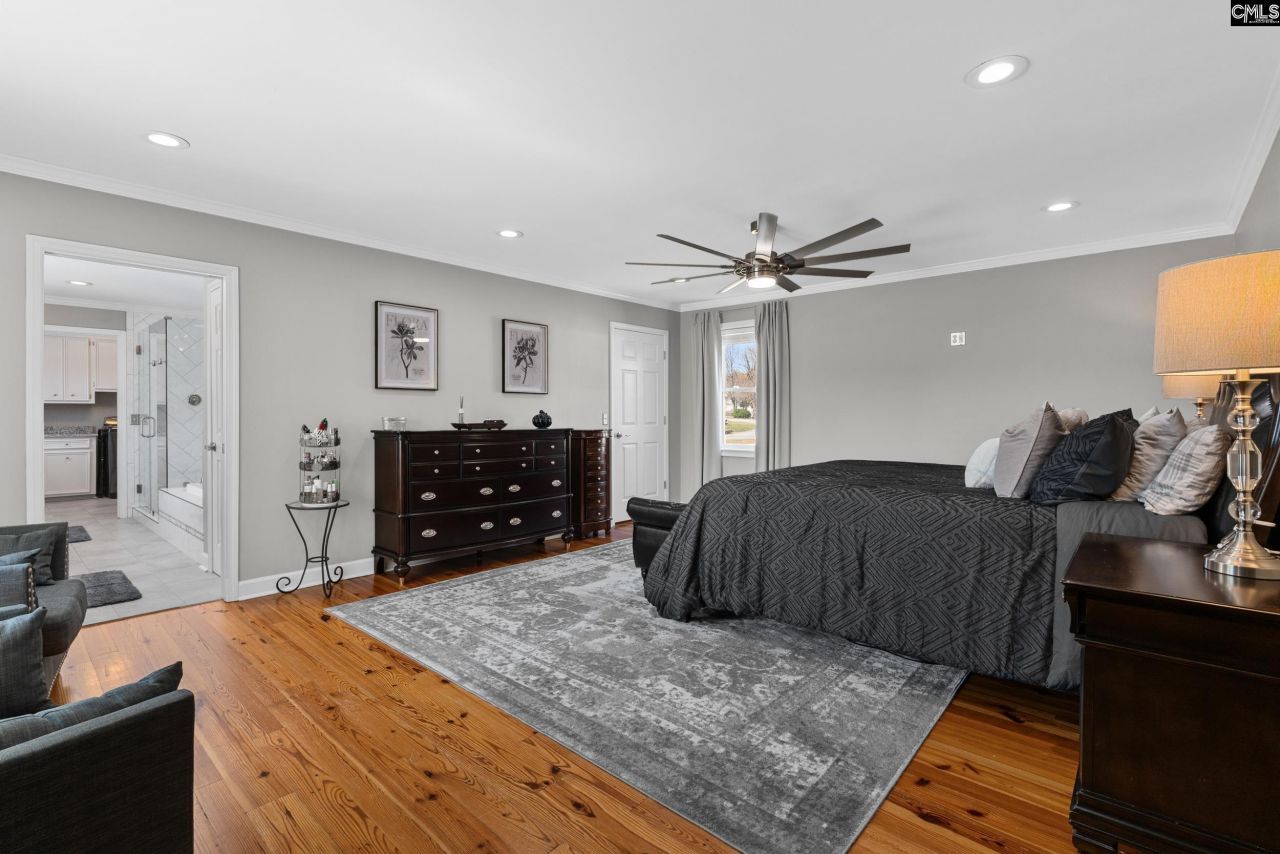 120 Blackburn Road W Photo 47