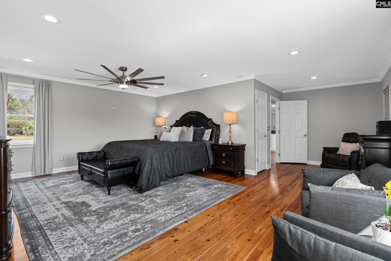 120 Blackburn Road W Photo 48