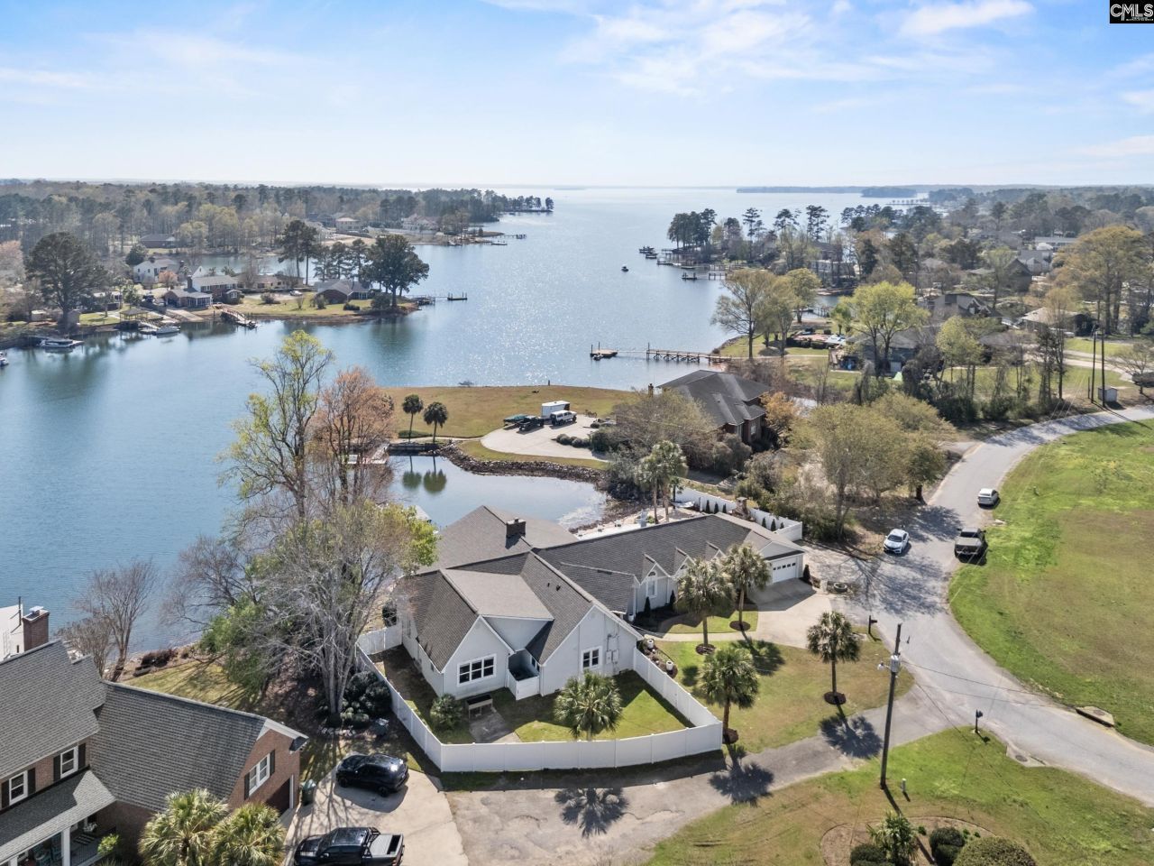 120 Blackburn Road W Photo 58