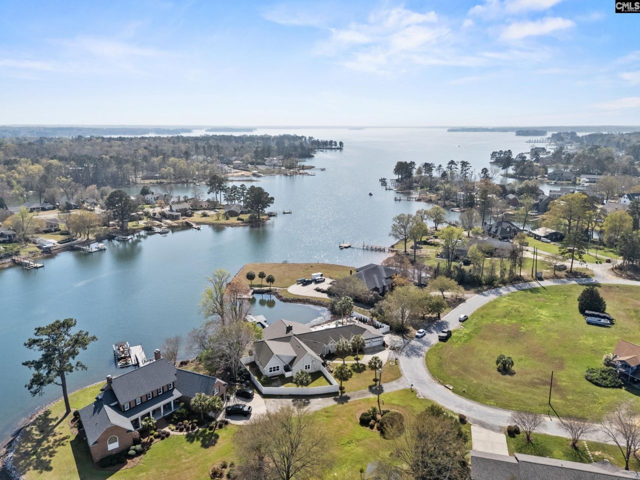 120 Blackburn Road W Photo 7