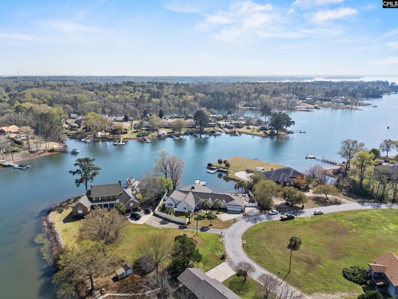 120 Blackburn Road W Photo 8