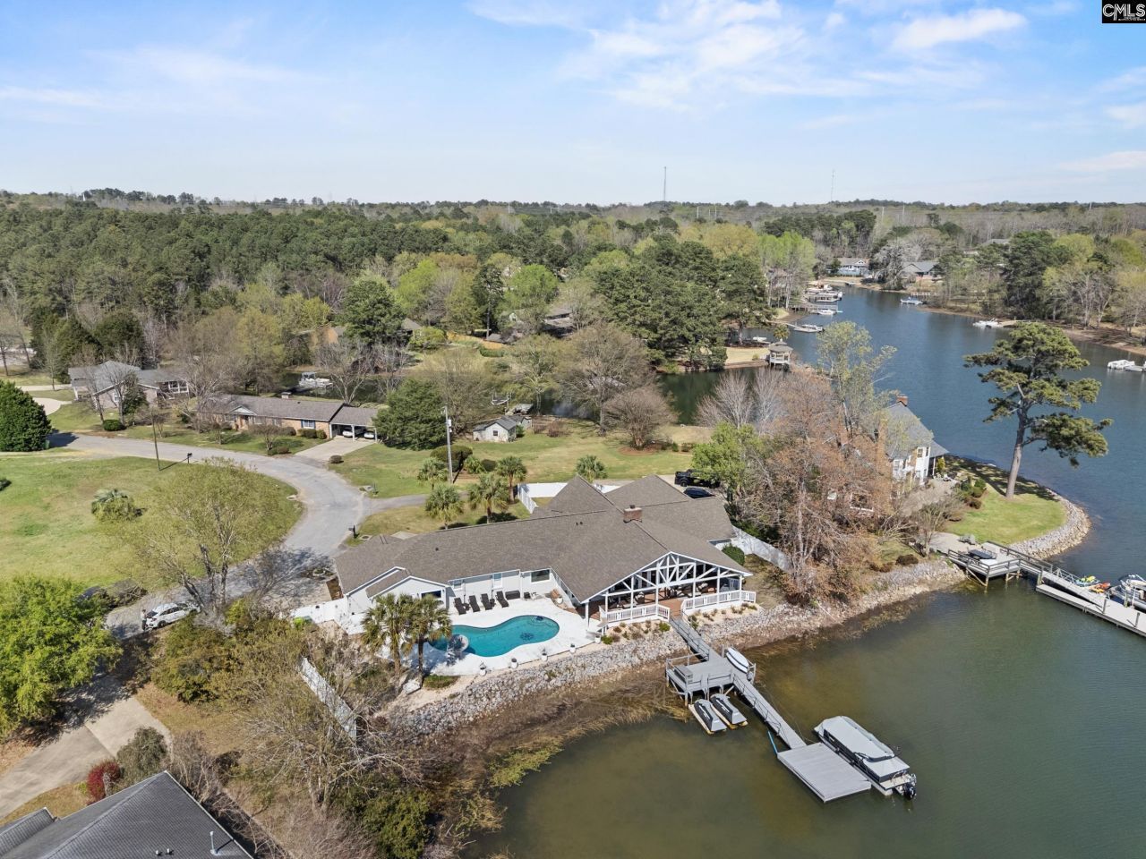 120 Blackburn Road W Photo 9